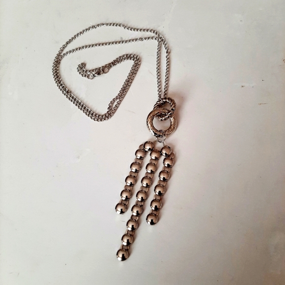 💚SALE 3 for $30 💚 Silver Statement   Ladies Necklace - Picture 2 of 4